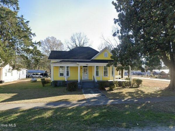 211 Spring Street , Lucama, NC 27851