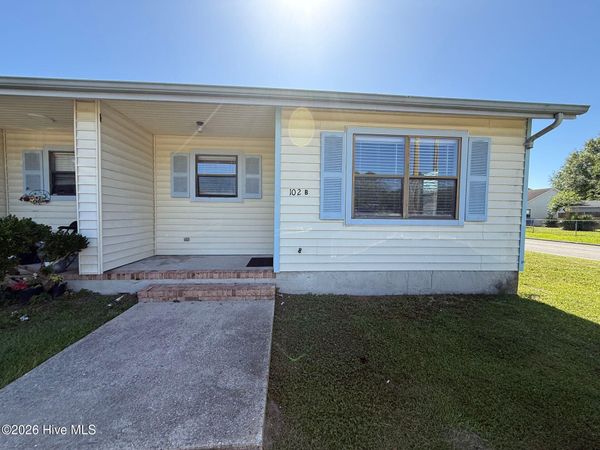 102 Pete Jones Road , Unit B, Richlands, NC 28574