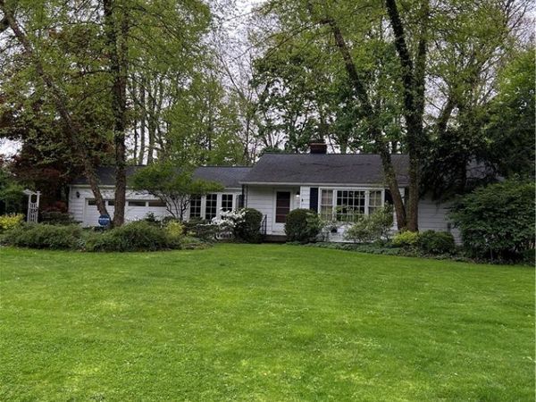 50 Butternut Lane , Northfield Center, OH 44067