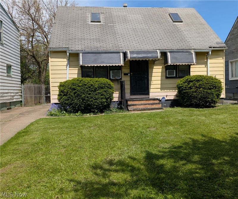 14909 Lotus Drive, Cleveland, OH 44128 Main Photo