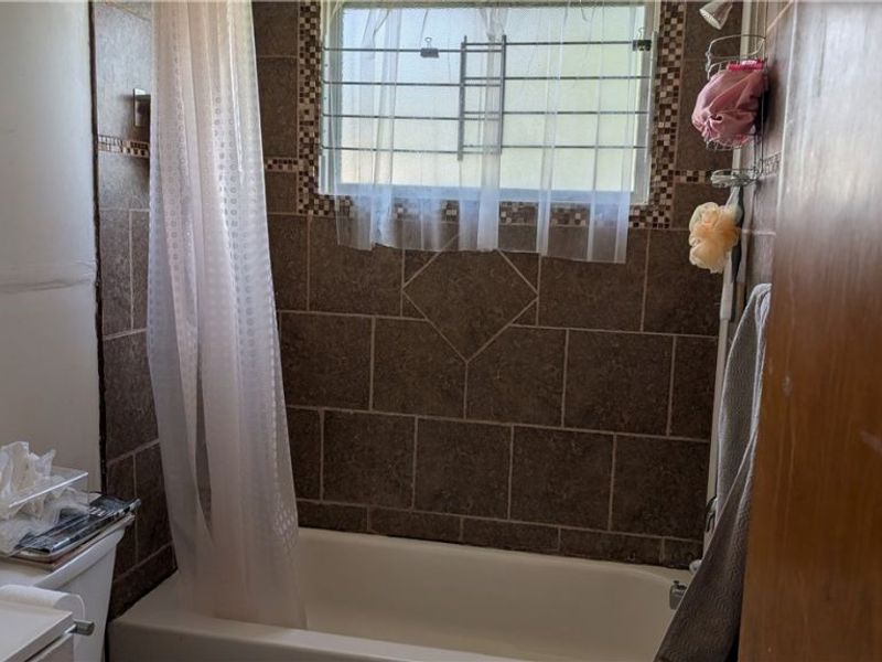 14909 Lotus Drive, Cleveland, OH 44128 Photo 8