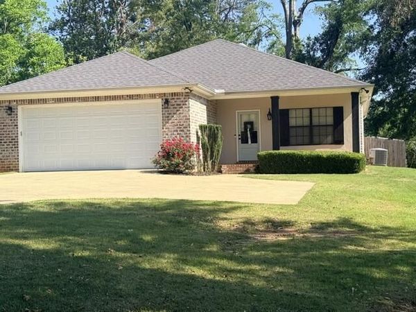 901 N Acre Dr., New Albany, MS 38652