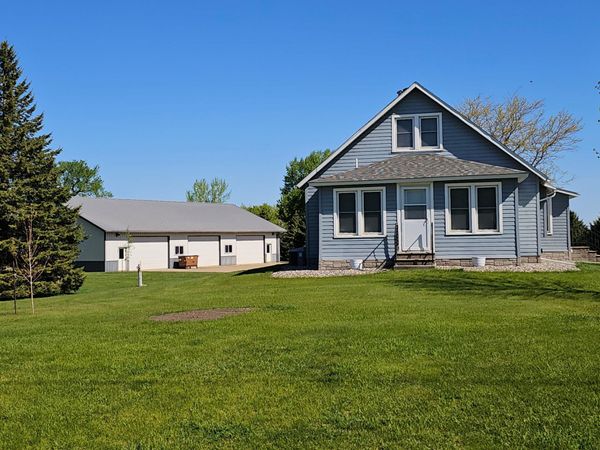 32077 US Highway 14 , Sanborn, MN 56083