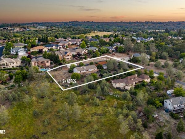 3027 Saddle View Ct, Auburn, CA 95602