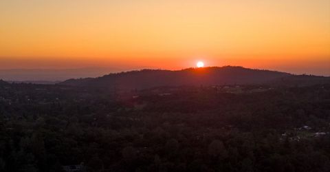 3027 Saddle View Ct, Auburn, CA 95602 Photo