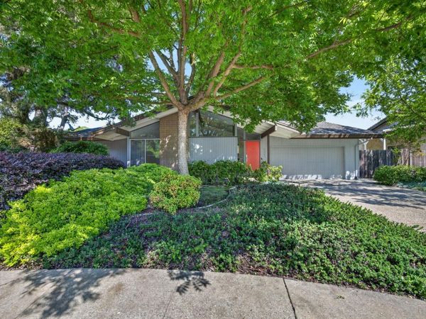 6301 Longridge Way, Sacramento, CA 95831