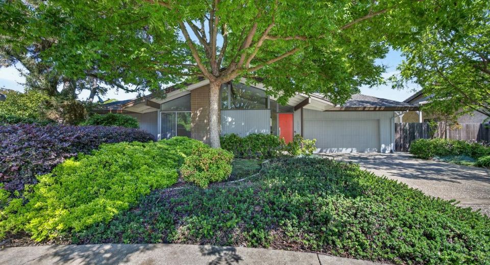 6301 Longridge Way, Sacramento, CA 95831 Photo