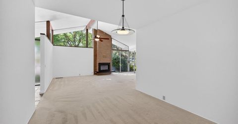 6301 Longridge Way, Sacramento, CA 95831 Photo