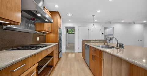 6301 Longridge Way, Sacramento, CA 95831 Photo