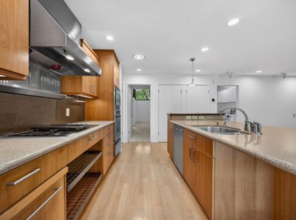 6301 Longridge Way, Sacramento, CA 95831 Photo
