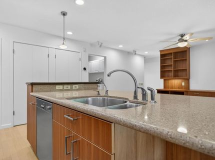 6301 Longridge Way, Sacramento, CA 95831 Photo