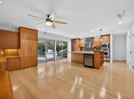 6301 Longridge Way, Sacramento, CA 95831 Photo