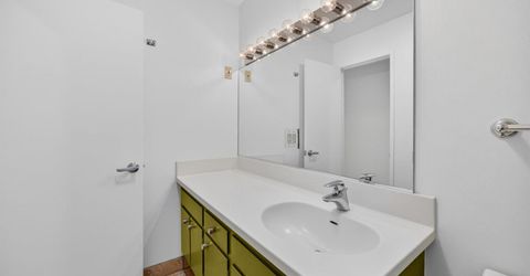 6301 Longridge Way, Sacramento, CA 95831 Photo
