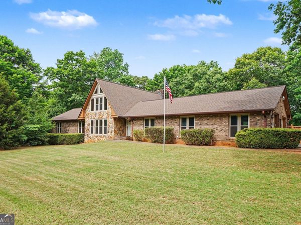 3135 Heritage Crossing Drive, Buford, GA 30519