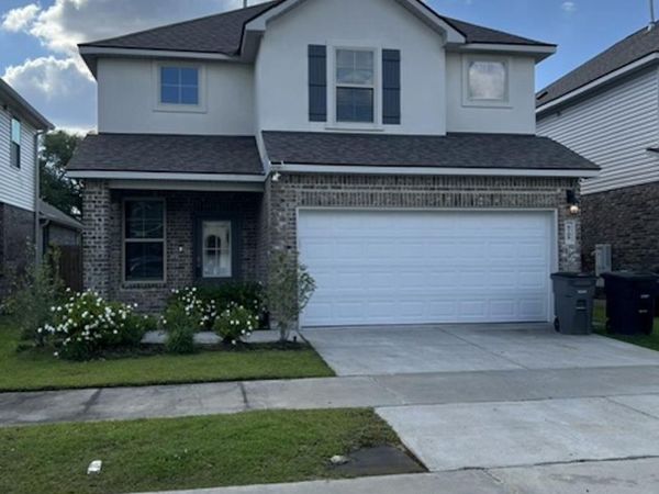 6708 Tiger Pointe Dr, Baton Rouge, LA 70817