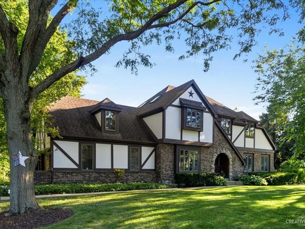 39W089 Adobe Ridge , Elgin, IL 60124