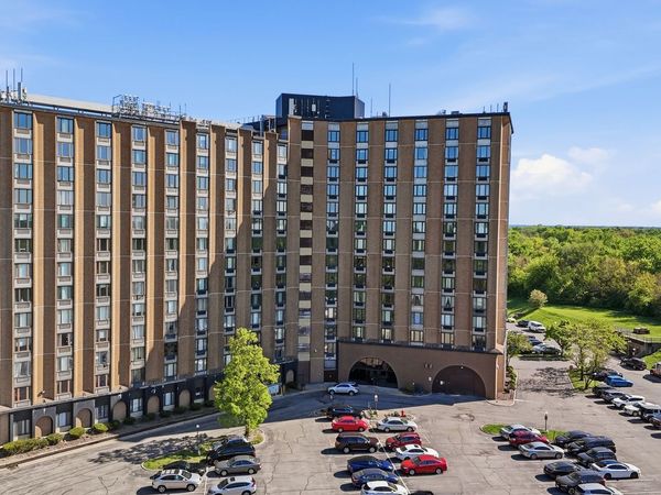 1 Renaissance Place , Unit 816, Palatine, IL 60067