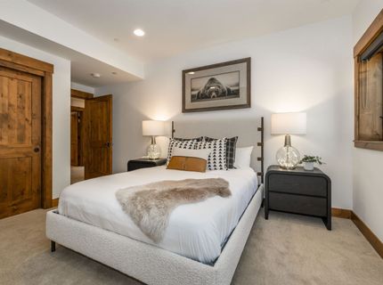 9141 Heartwood Drive, Truckee, CA 96161 Photo