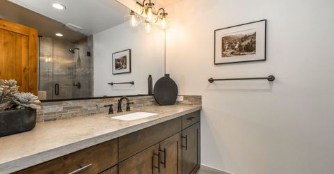 9141 Heartwood Drive, Truckee, CA 96161 Photo