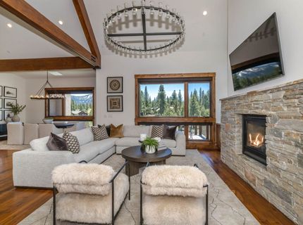 9141 Heartwood Drive, Truckee, CA 96161 Photo