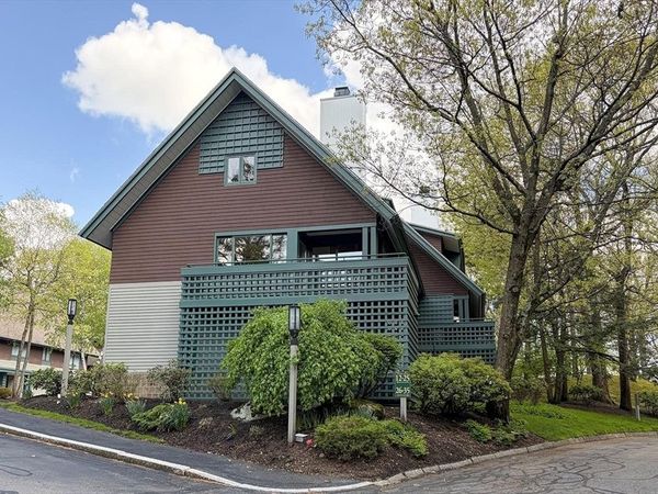 1175 Chestnut Street, Unit 12, Newton, MA 02464