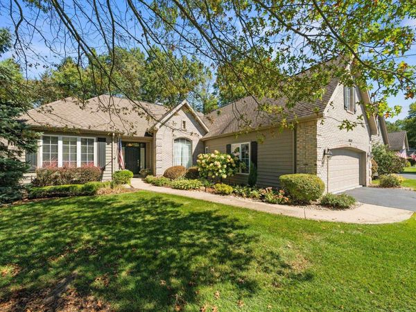 1602 N Lake George Drive, Mishawaka, IN 46545