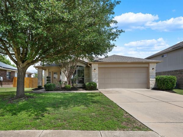 1304 Hensley DR , Leander, TX 78641