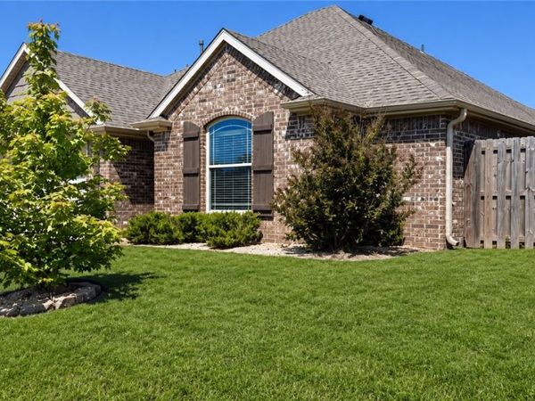 2909 E 4th Street , Rogers, AR 72758