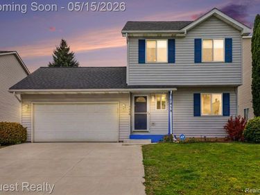 7058 Rolling Hills Drive, Waterford Twp, MI 48327