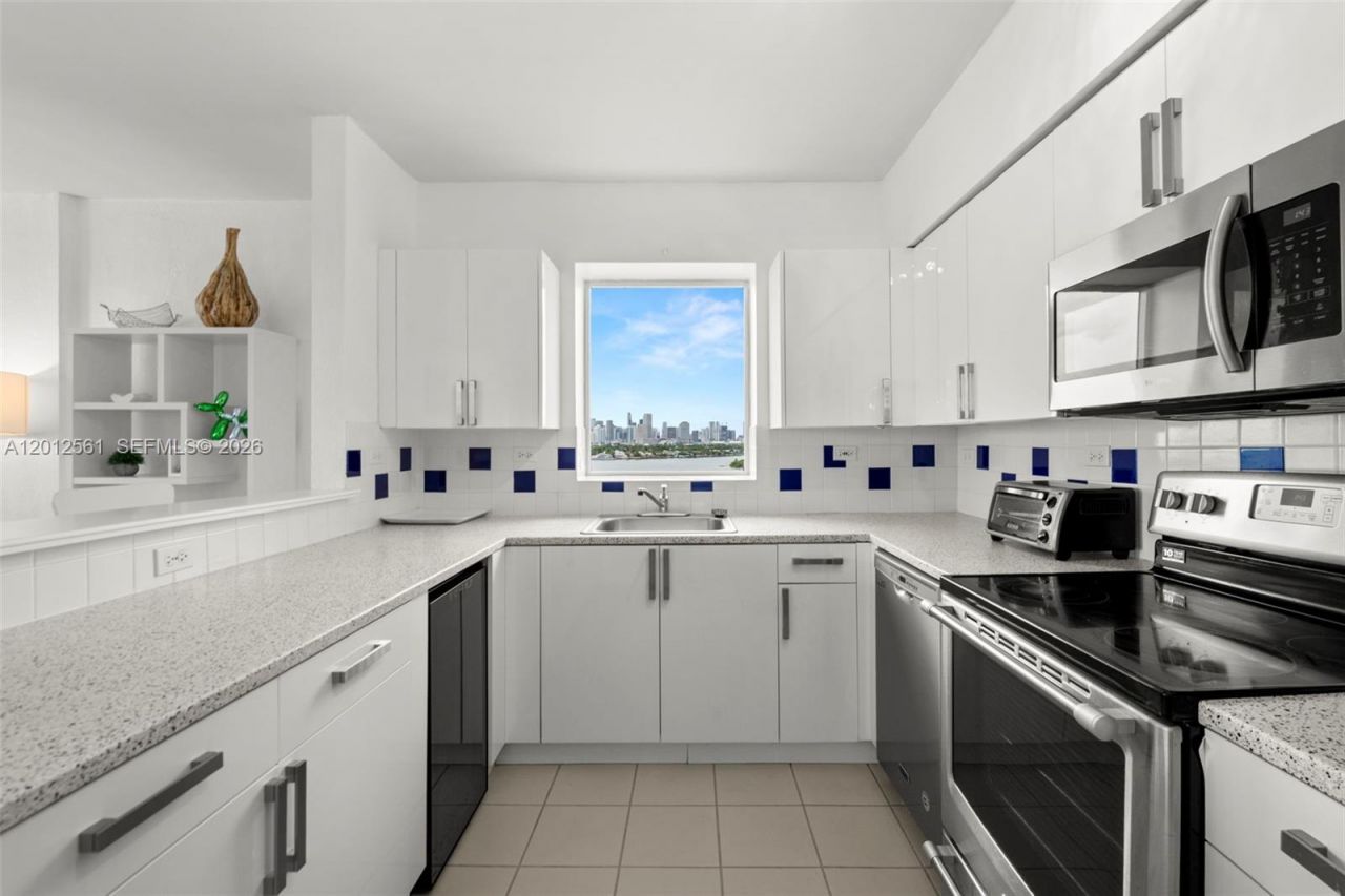 1500 Bay Rd , Unit 1438S, Miami Beach, FL 33139 Photo