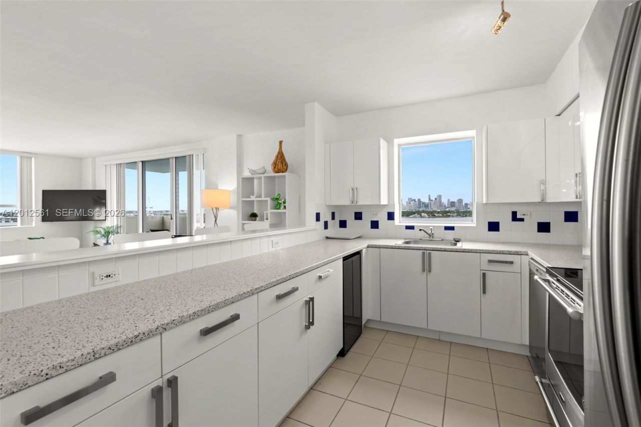 1500 Bay Rd , Unit 1438S, Miami Beach, FL 33139 Photo