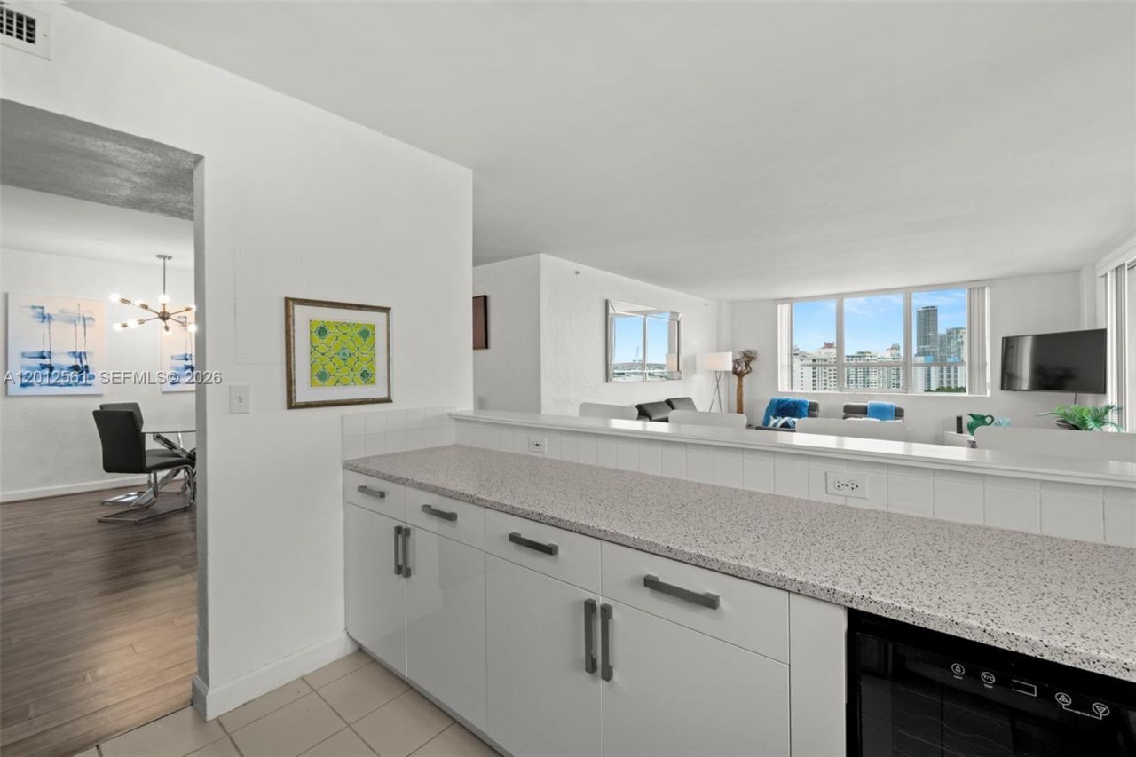 1500 Bay Rd , Unit 1438S, Miami Beach, FL 33139 Photo