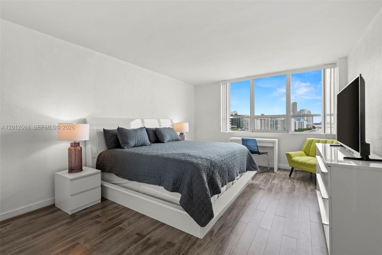 1500 Bay Rd , Unit 1438S, Miami Beach, FL 33139 Photo