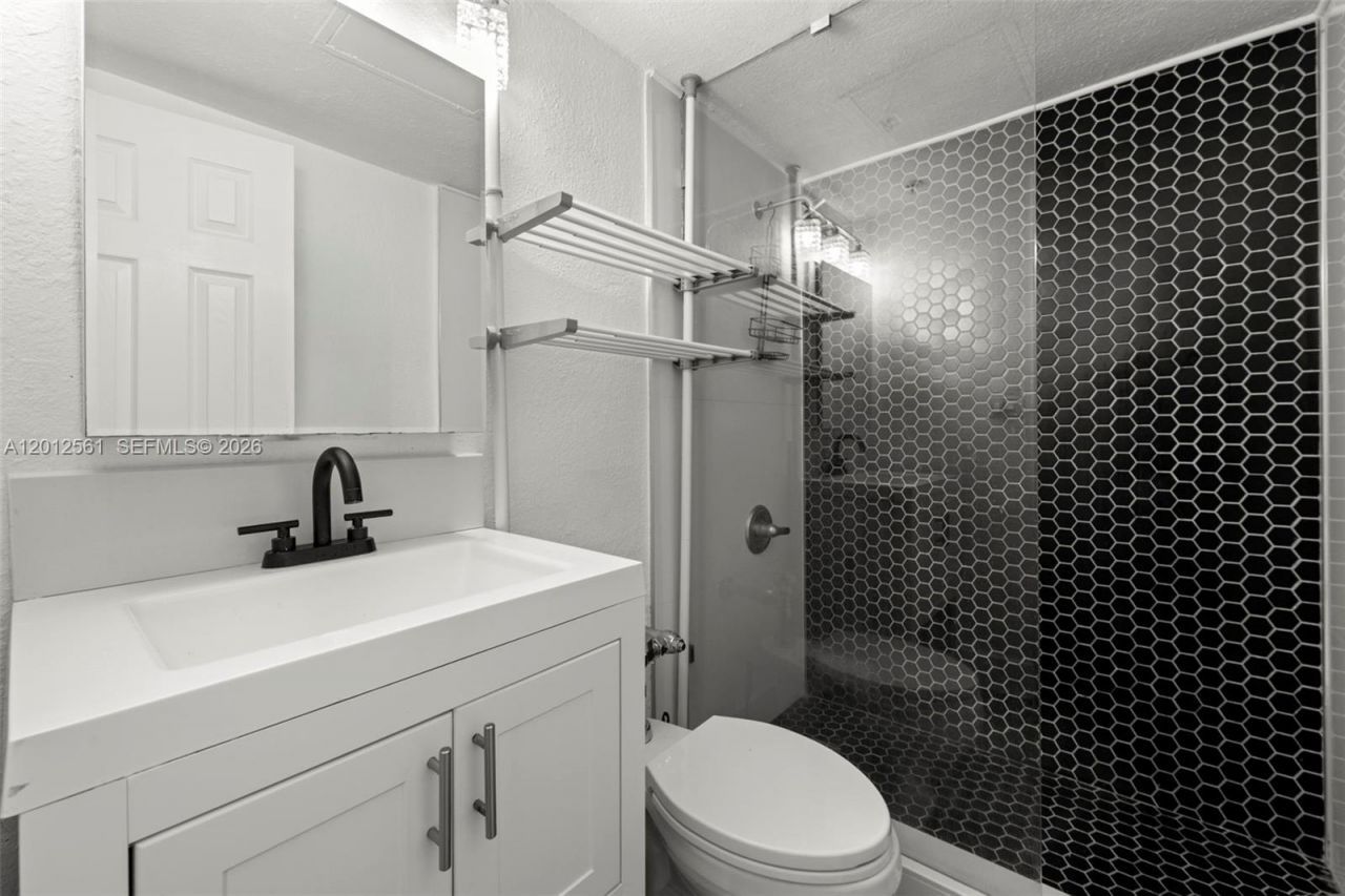 1500 Bay Rd , Unit 1438S, Miami Beach, FL 33139 Photo