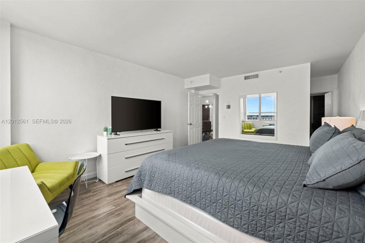 1500 Bay Rd , Unit 1438S, Miami Beach, FL 33139 Photo