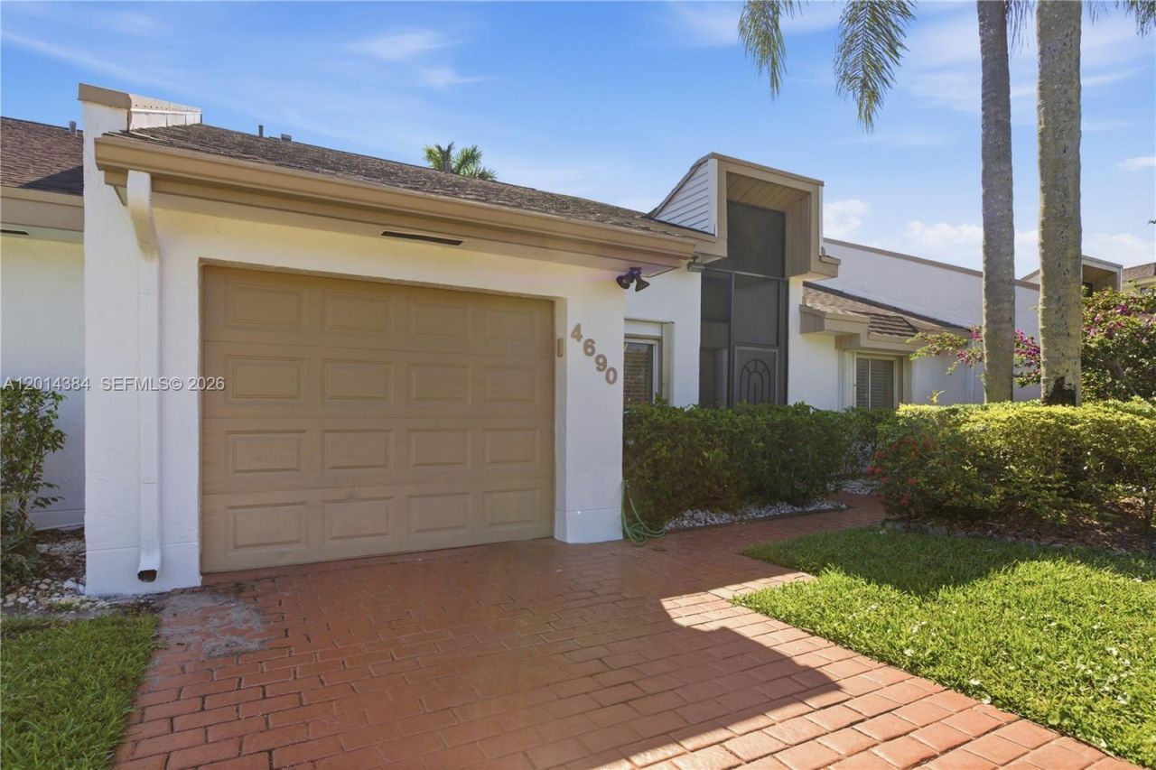 4690 S Fountains Dr S , Lake Worth, FL 33467 Photo