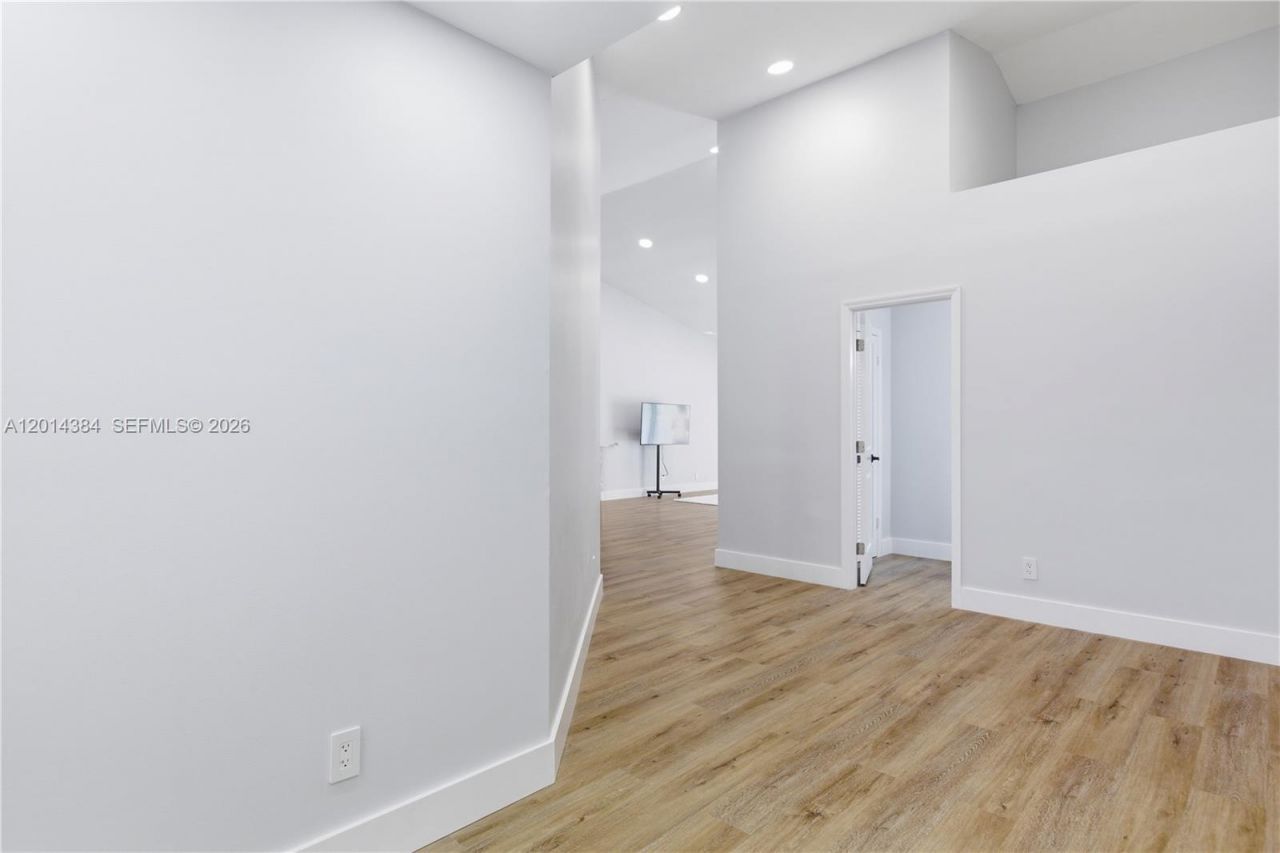 4690 S Fountains Dr S , Lake Worth, FL 33467 Photo