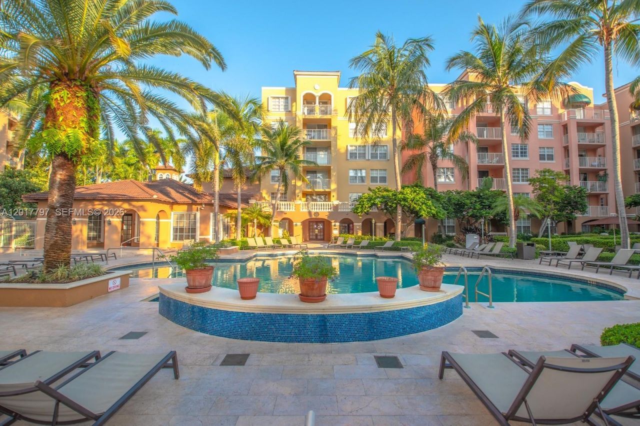 19601 E Country Club Dr , Unit 7108, Aventura, FL 33180 Photo