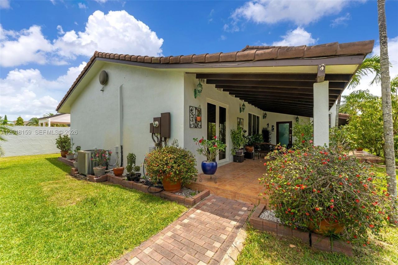 3285 SW 132nd Ave , Miami, FL 33175 Photo