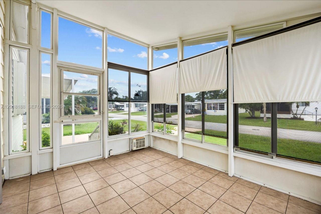 8208 W Bitterbush Ln, Port Saint Lucie, FL 34952 Photo