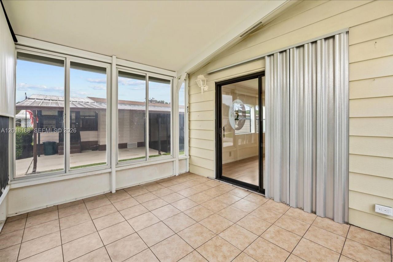 8208 W Bitterbush Ln, Port Saint Lucie, FL 34952 Photo