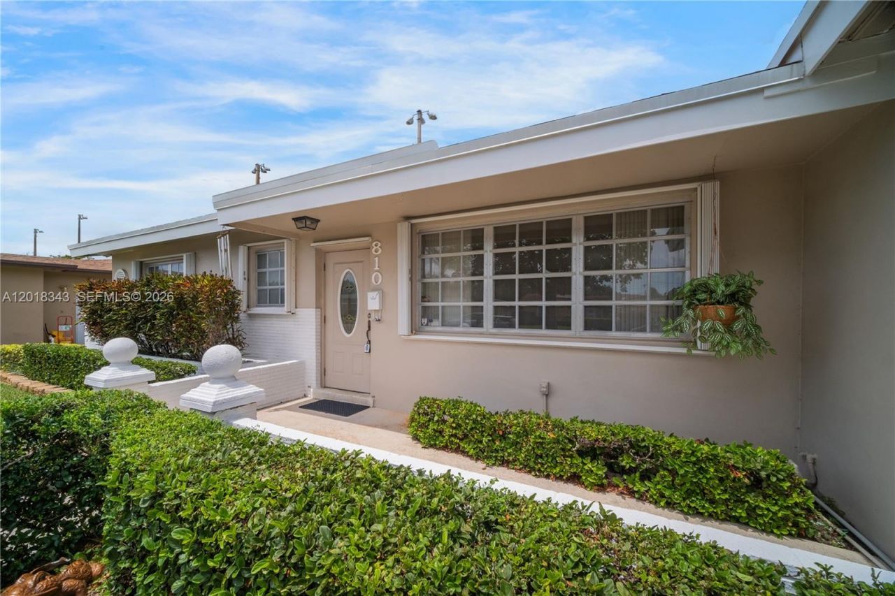 810 NW 78th Ave, Pembroke Pines, FL 33024 Photo