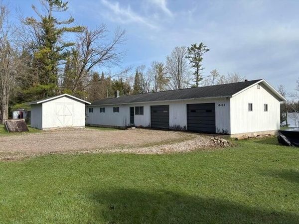 13428 W Shore Drive, Millersburg, MI 49759