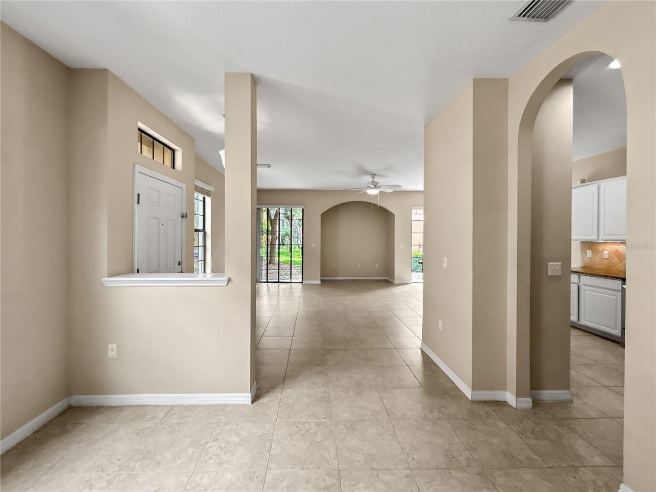 16615 Kingletside Court , Lithia, FL 33547 Photo