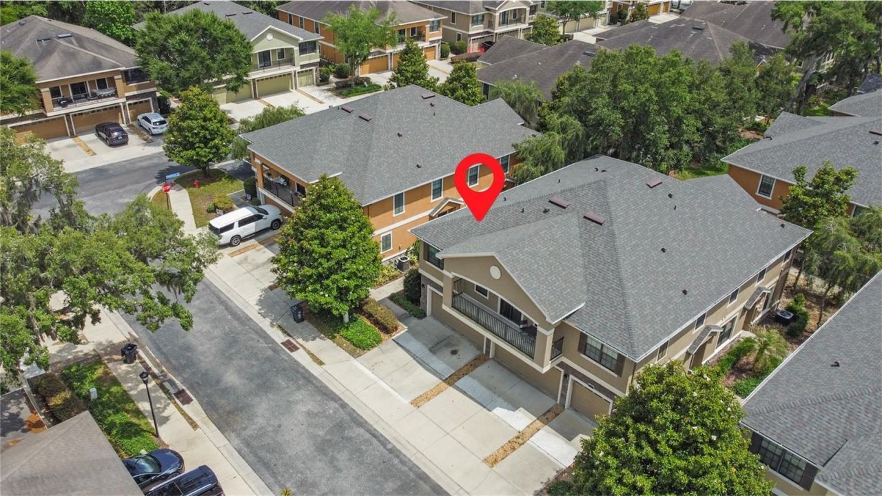 16615 Kingletside Court , Lithia, FL 33547 Photo