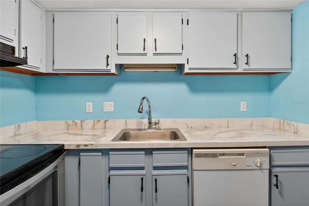 4205 S. Semoran Blvd, Unit 11, Orlando, FL 32822 Photo