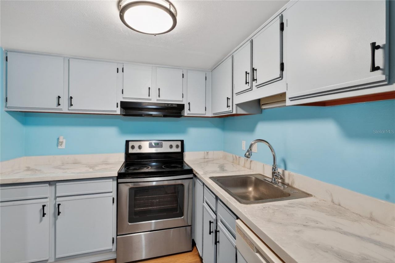 4205 S. Semoran Blvd, Unit 11, Orlando, FL 32822 Photo
