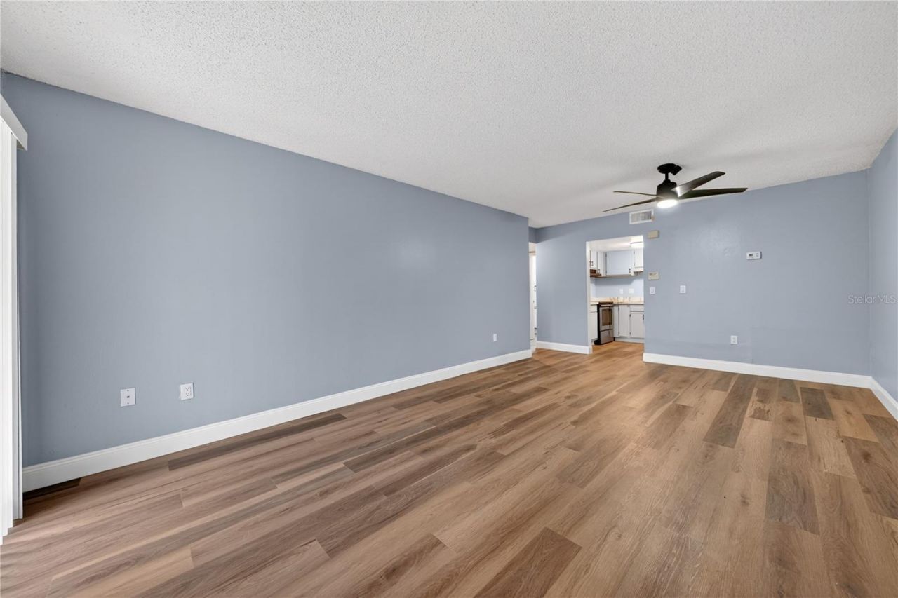 4205 S. Semoran Blvd, Unit 11, Orlando, FL 32822 Photo