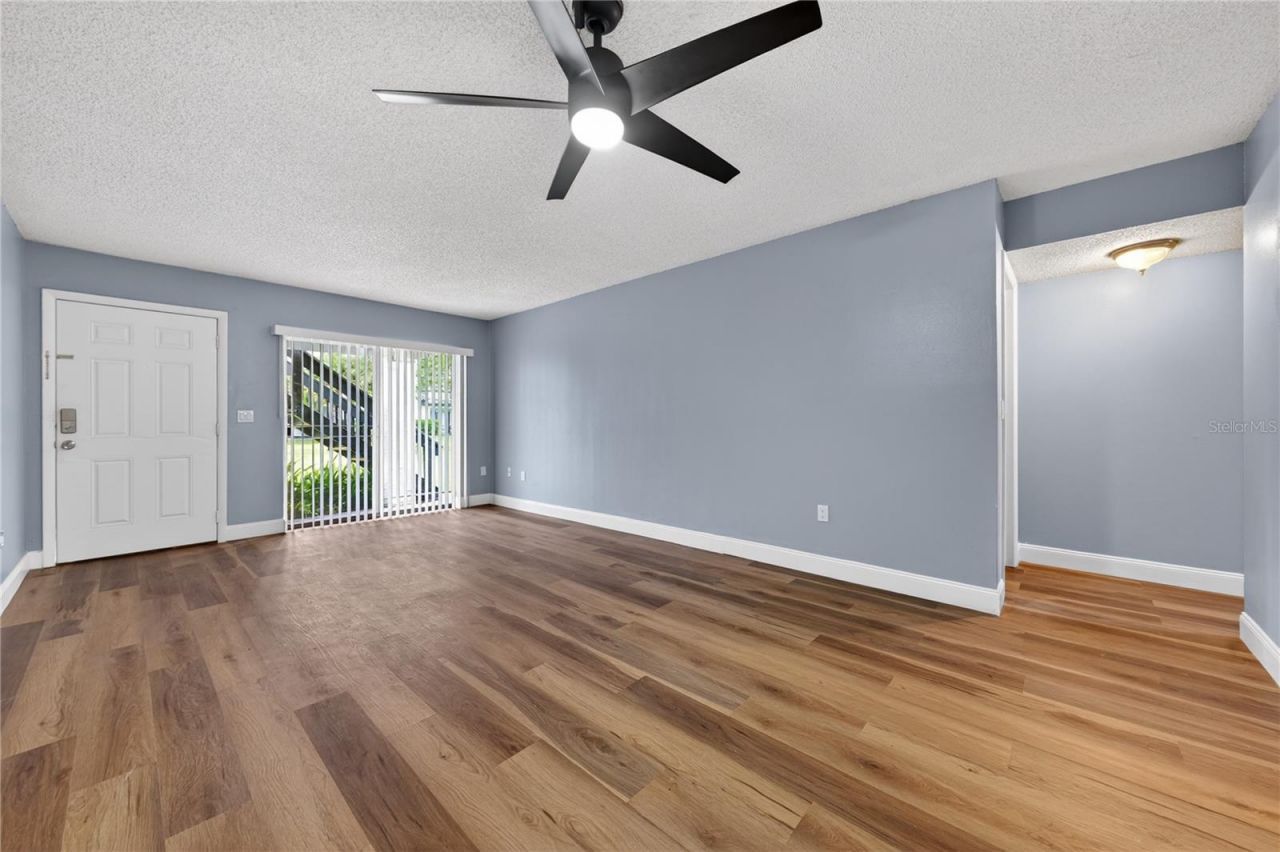 4205 S. Semoran Blvd, Unit 11, Orlando, FL 32822 Photo