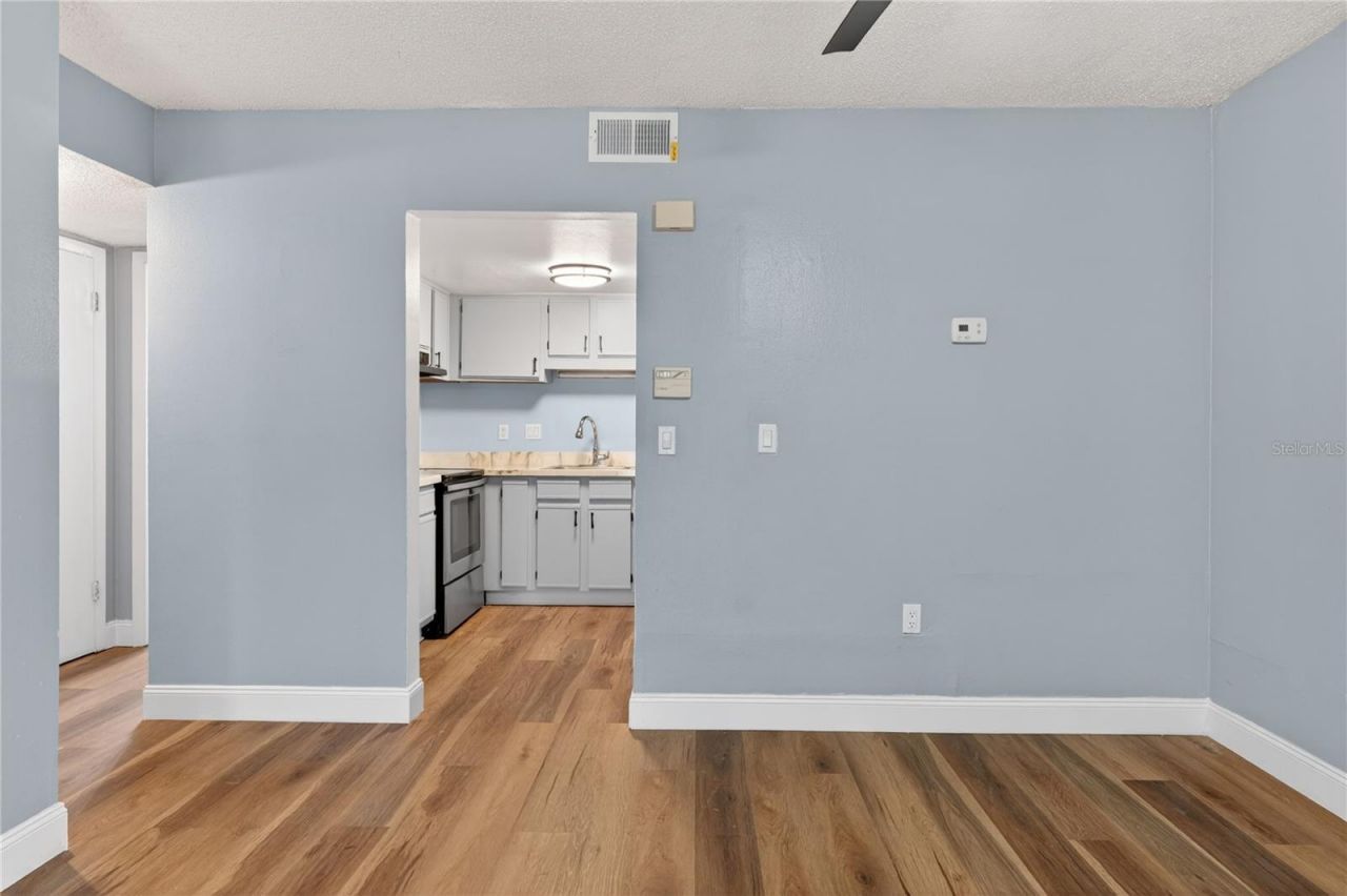 4205 S. Semoran Blvd, Unit 11, Orlando, FL 32822 Photo